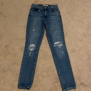 Levi’s 721 high rise skinny jeans